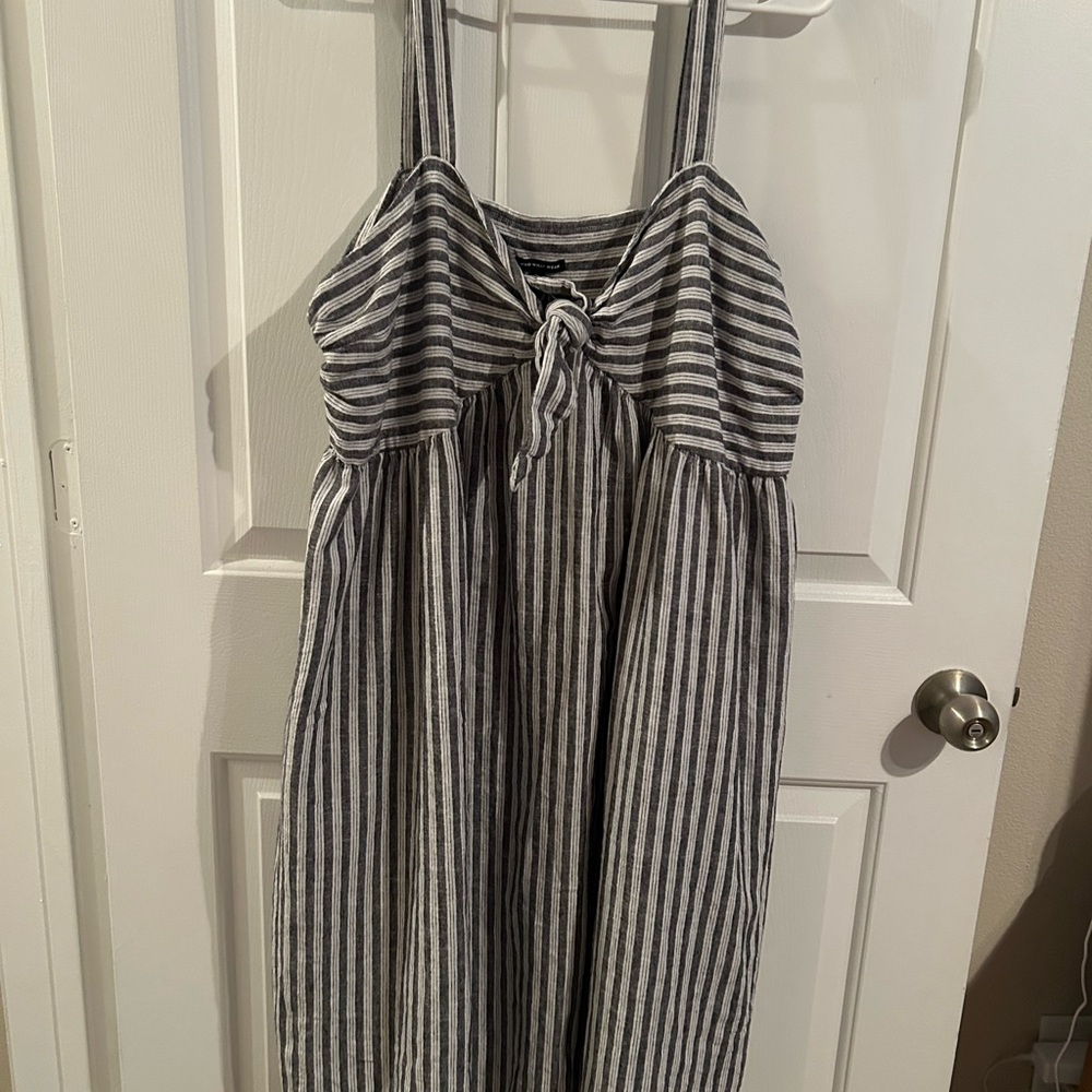 Who What Wear White and Gray Tie Front Sundress